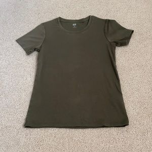 Uniqlo T-Shirt
